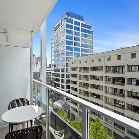 Stylish Central City 1-Bedroom With Patio Auckland Exterior foto